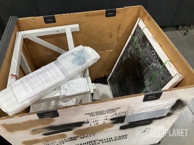 (1) Laboratory Stand & (1) Work Surface