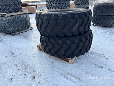 Quantity of (2) Michelin 20.5R25 Opony