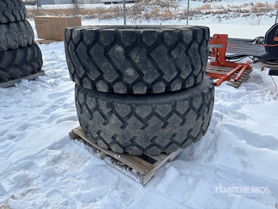Quantity of (2) Forcestone 20.5x25 Tires