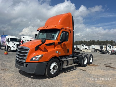 2019 Freightliner Cascadia 116 6x4 T/A Day Cab Truck Tractor