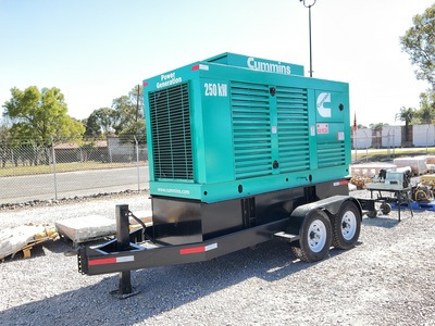 Onan DFAC-4492485 312 kVA Mobile Planta de Luz / Generator set