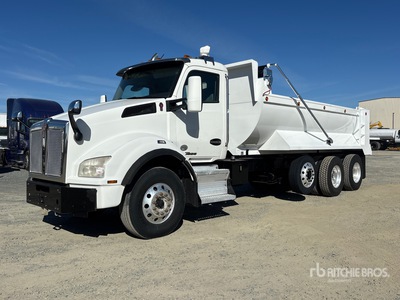 2020 Kenworth T880 8x4 T/A Dump Truck
