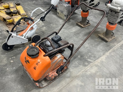 Multiquip MVC-88VGHW Has water kit Plaque vibratoire