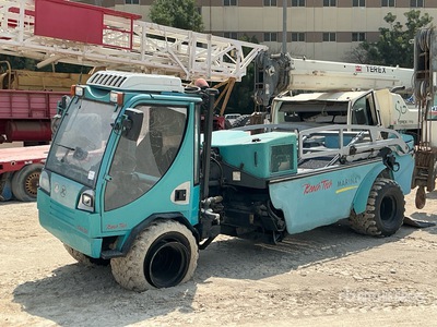 2016 Kassbohrer Beach Tech Marina Hydraulic Ride On Beach Cleaner