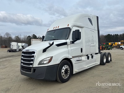 2018 Freightliner Cascadia 126 6x4 T/A Sleeper Truck Tractor