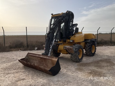 2004 Mecalac 10MSX Escavatore gommato