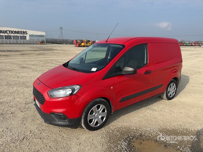 2018 Ford Transit Courier Van Truck