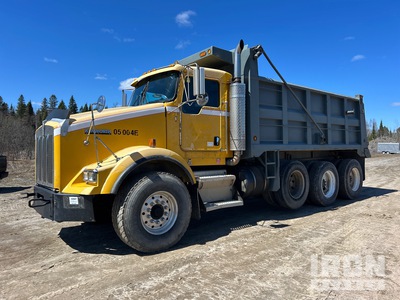 2004 Kenworth T800 6x4 Tri/A Dump Truck