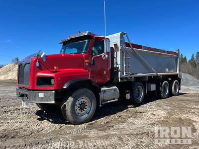 2011 International PAYSTAR 8x4 Tri/A Dump Truck