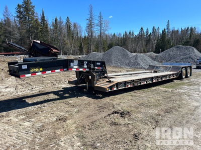 2012 Witzco RJ 35 T/A Double Drop Removable Gooseneck Lowboy Trailer