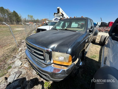 1999 Ford F-350 4x2 Crew Cab Pick-up