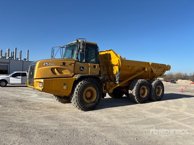 2015 John Deere 250D Series II Articulated Dump Truck
