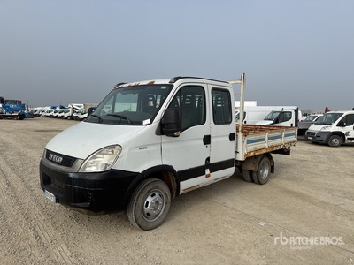 Iveco Daily 35C11 Crew Cab Flatbed Truck