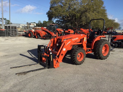 2025 Kubota MX6000HST 4WD Utility Tractor