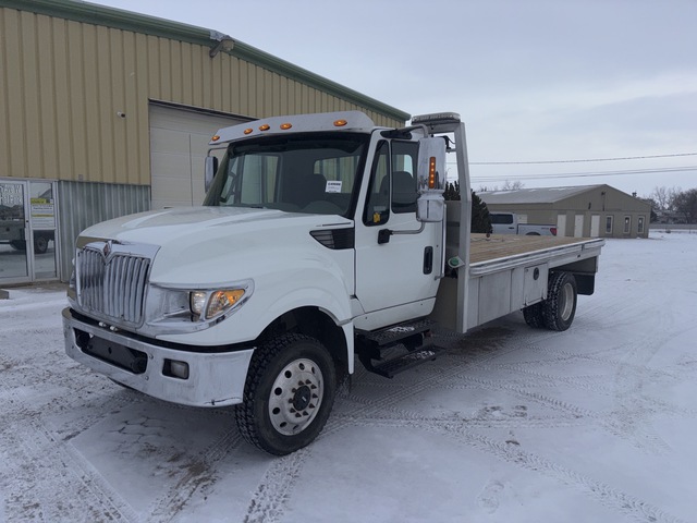 2015 International Terrastar 4x4 Flatbed Truck 2015 International Terrastar 4x4 Flatbed Truck