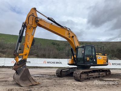 2017 JCB JS220 LC Tracked Excavator