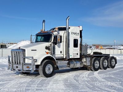 2018 Kenworth T800 8x6 Sleeper Winch Truck