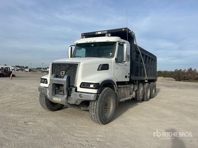 2022 Volvo VHD 8x4 Tri/A Dump Truck