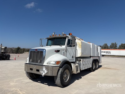 2013 Peterbilt 348 6x4 Lube Truck