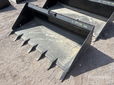 72 In Low Pro w/Teeth Benna per mini pala (Unused)