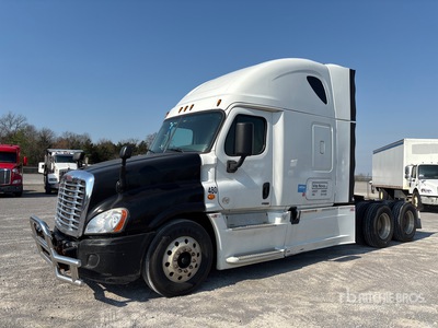 2016 Freightliner Cascadia 125 6x4 T/A Sleeper Truck Tractor