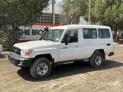 2019 Toyota Land Cruiser 78L 4x4 SUV