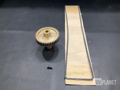 (2) Gaskets, (1) Hexagon Head Cap Screw & Assorted Items