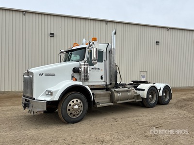 2013 Kenworth T800 6x4 トラックトラクター（T/A）