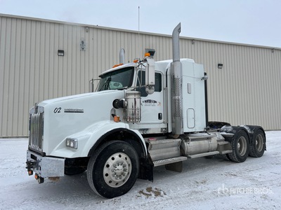 2012 Kenworth T800 6x4 تراكتور شاحنة كابينة النوم (ثنائية المحور)