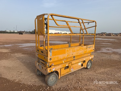 2014 Haulotte COMPACT8 Electric Nacelle Ciseaux Ascenseur à ciseaux