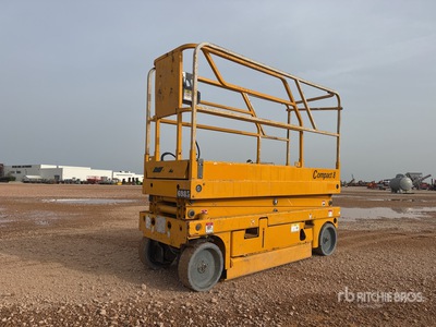 2014 Haulotte COMPACT8 Electric Nacelle Ciseaux Ascenseur à ciseaux