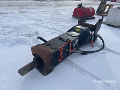 2016 Cat H130ES 16 in Q/C Hydraulic Jack Hammer