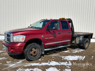 2006 Dodge Ram 3500 4x4 Crew Cab Platte vrachtwagen