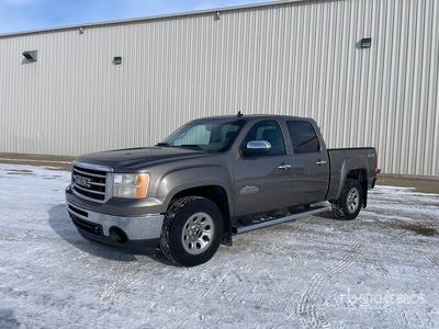2013 GMC Sierra 1500 Nevada Edition 4x4 Crew Cab Pickup