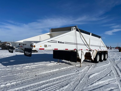 2022 Midland MX3000 38 ft Tri/A Bauchkippanhänger