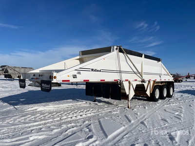 2015 Midland MX3000 38 ft Tri/A Bauchkippanhänger