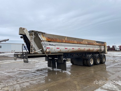2015 Midland MG35SLX3000 36 ft Tri/A End Dump Trailer