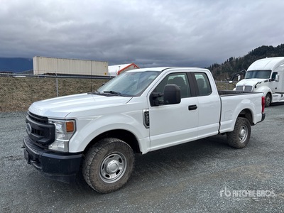 2021 Ford F-350 XL 4x2 Extended Cab Pickup