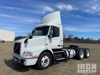 2016 Volvo VNM 6x4 T/A Day Cab Truck Tractor