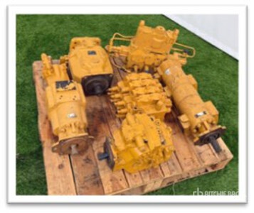 Quantity of (7) Miscellaneous Parts Pièces diverses - Fits Cat