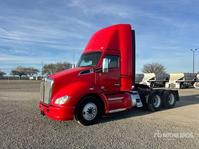 2020 Kenworth T680 6x4 T/A Day Cab Truck Tractor