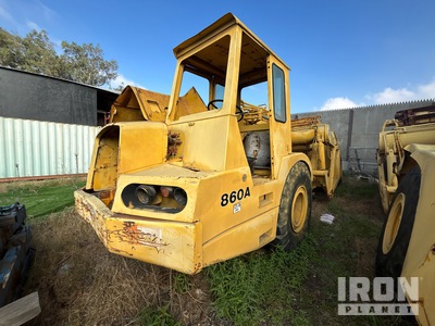 John Deere 860A Motor Scraper
