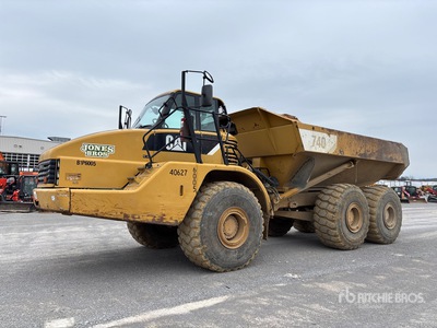 2011 Cat 740 شاحنة قلابة مفصلية