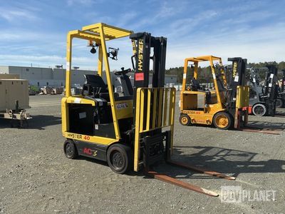 Hyster E40ZS Electric Forklift