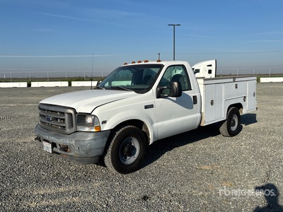 2002 Ford F-350 4x2 Utility Truck