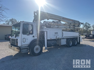 36M Z-Boom on 2006 Mack MR 6x4 Concrete Pump Truck