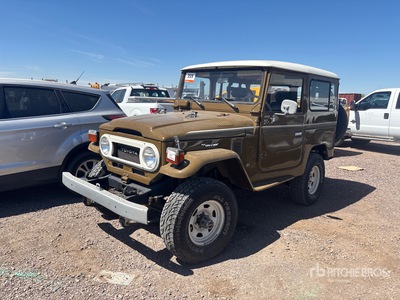 1978 Toyota FJ40 Landcruiser 4WD を見 SUV