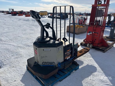 Crown PF3520-60 6000 lb Electric Palletwagen (Inoperable)