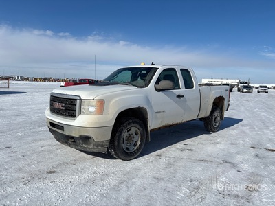 2013 GMC Sierra 2500HD 4x4 Extended Cab Pickup