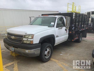 2005 Chevrolet 3500 LS 4x2 Camión Caja Abierta (Inoperable)